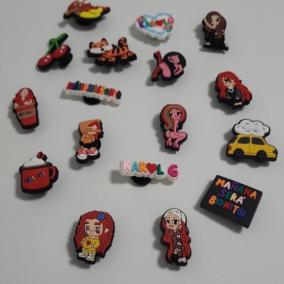 Accessories - 17 KAROL G Croc Charms